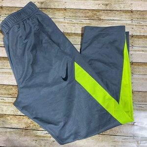 Nike dry fit pant size large